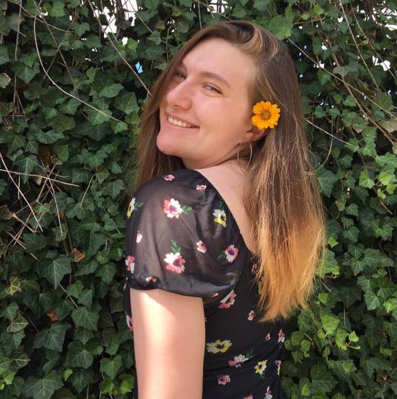 Meet your Posher, Alysha - Picture 1 of 1